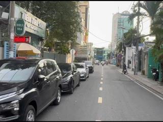 Hạ 5ty bán nhanh biệt thự nguyễn văn trỗi . p11 phú nhuận . dt 18 x12. 1 tầng 36ty tl