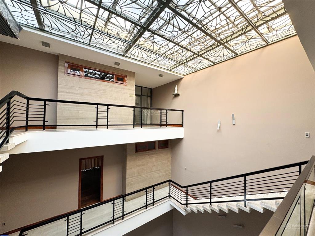 Biệt thự lam sơn p6 bình thạnh.dt 8 x 21. 4 tầng.nhà mới 40ty hdt 70 triệu