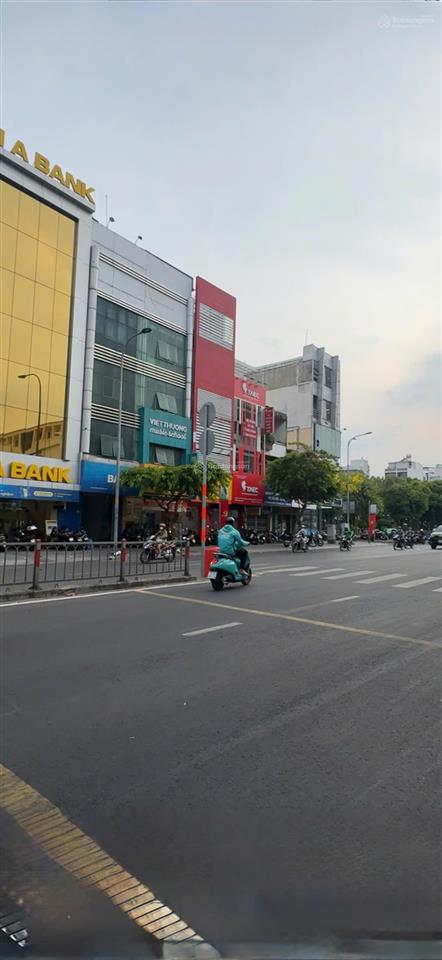 Mặt tiền phan đăng lưu p3 bình thạnh . dt 5.6 x21 hậu 9m. 4 tầng . 54ty8 tl hdt 70 triệu