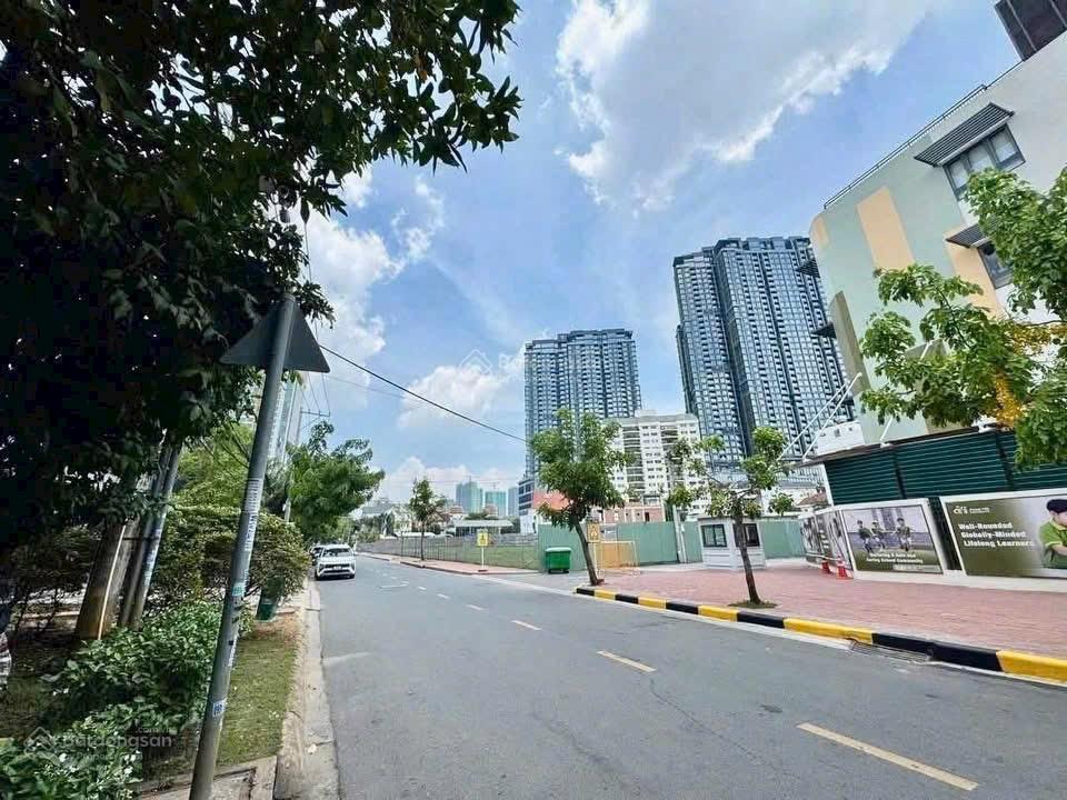 Hạ giá 180ty về 150ty 2 mặt tiền giang văn minh. thảo điền q2 . dt 496m giá 150ty hdt 5000usd