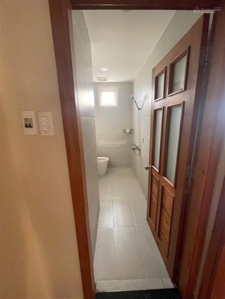 Cần chuyển nhượng căn hộ cc samland nguyên hồng. 2 phòng 85m2, 4tỷ8, hđt 14 triệu