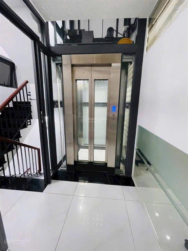 Cho thuê tòa nhà vp phan đăng lưu p6 bình thạnh. dt 10x26m 4 tầng. giá 120 triệu