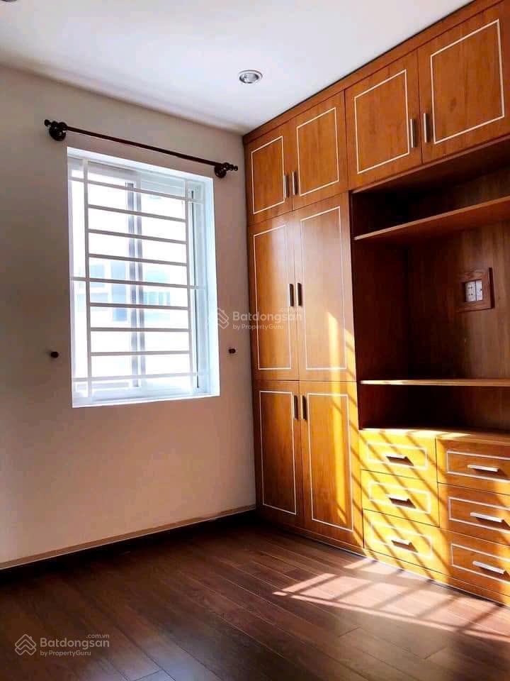 Bán nhà hẻm xe hơi vào nhà hoàng quốc việt, quận 7, ngang 5m, 92m2, 3 tầng, không quy hoạch, 8,6 tỷ