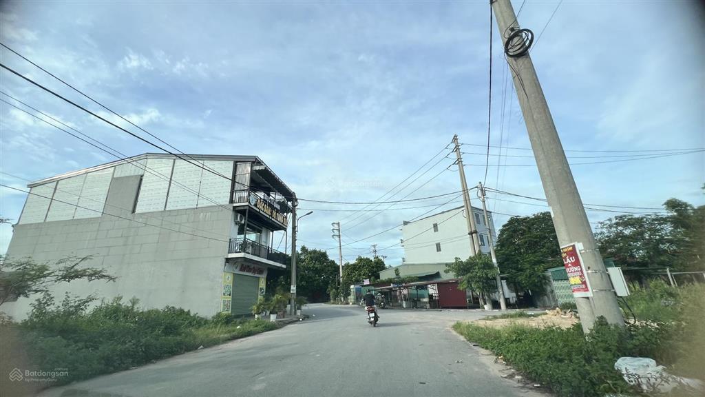 Bán đất nền khu dịch vụ tăng tiến,việt yên,bắc giang,đối diện kcn việt hàn.lô 105m2 mt 7m giá 4,2