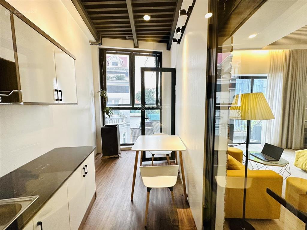 Cho thuê phòng ban công gần lotte cộng hòanhà ga t3 tân sơn nhất tân bìnhcầu vượt hoàng hoa thám