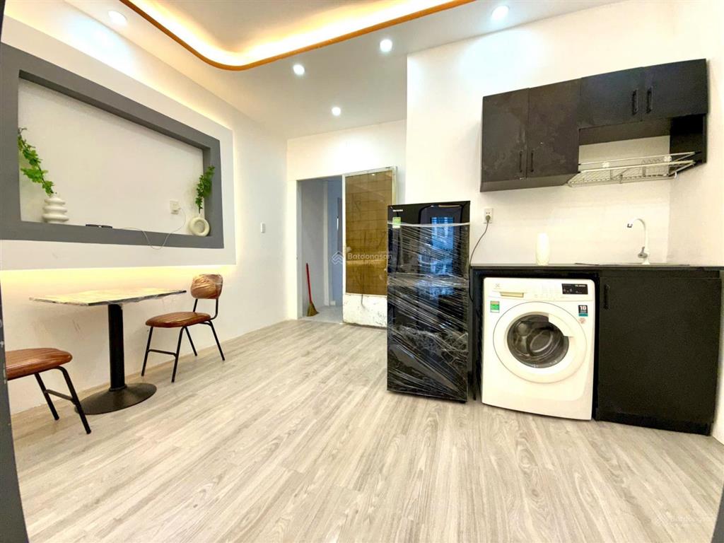 Cho thuê 2pn gần vòng xoay lăng cha cả  công viên hoàng văn thụ  sân bay tân sơn nhất tân bình