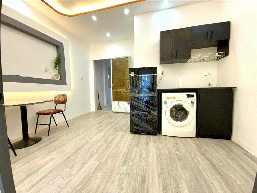 Cho thuê 2pn gần vòng xoay lăng cha cả  công viên hoàng văn thụ  sân bay tân sơn nhất tân bình