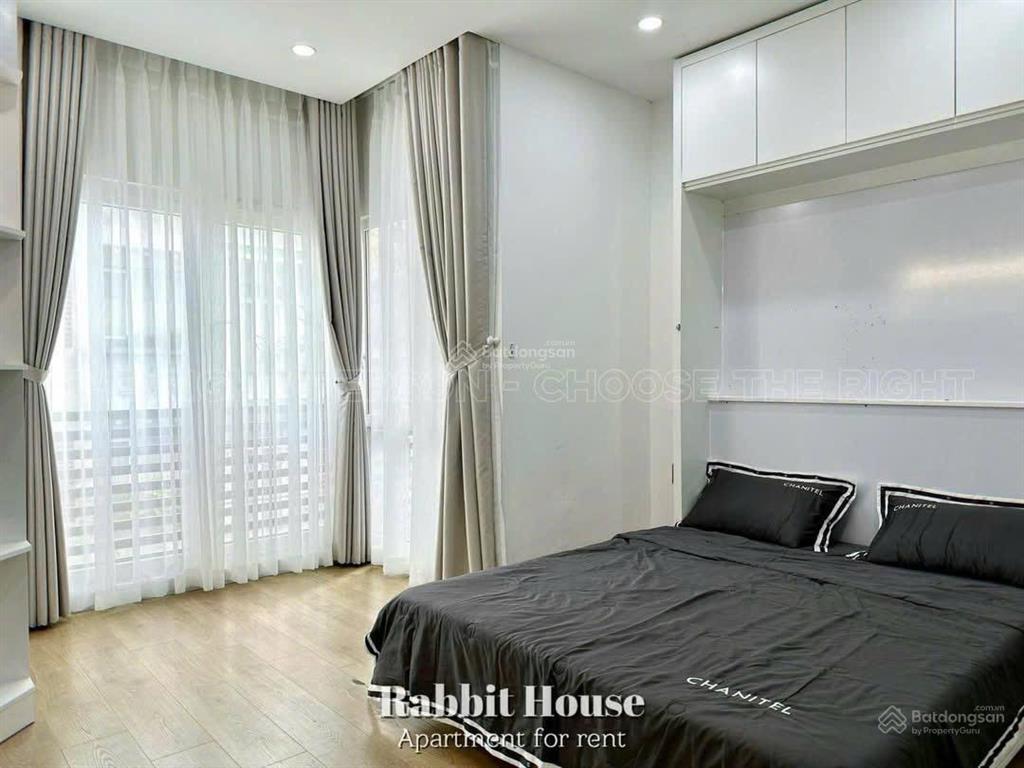 Cho thuê căn hộ 2pn ban công gần vòng xoay lăng cha cảbờ kè hoàng sa trường sachợ phạm văn hai