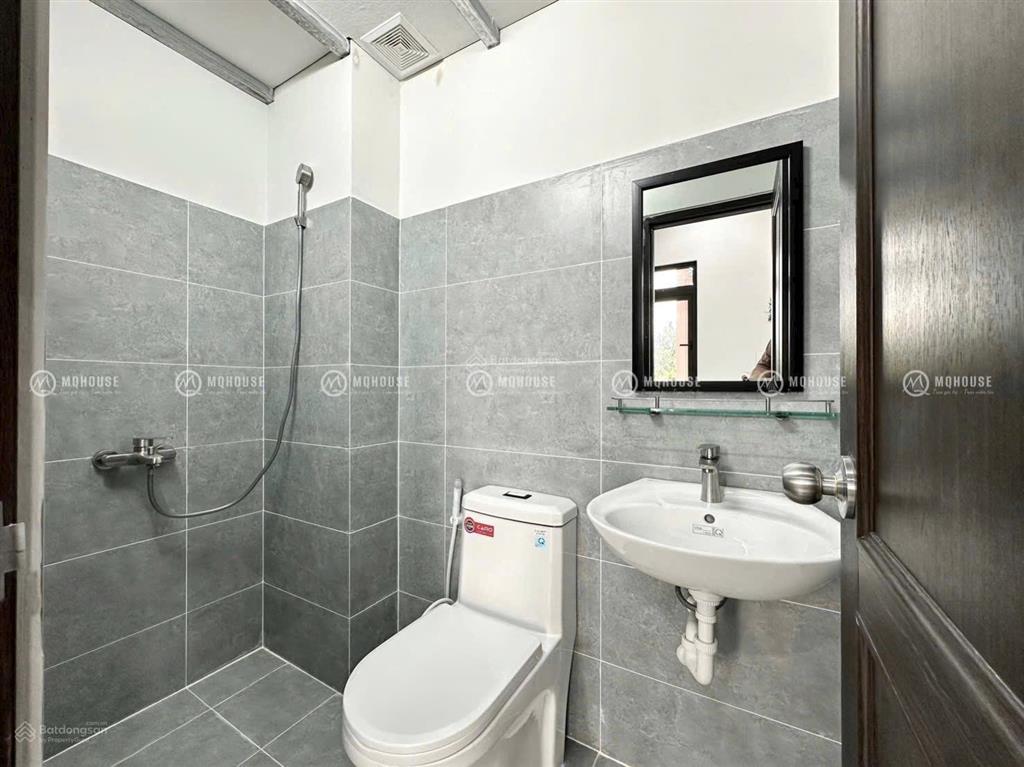 Studio cửa sổ/ban công gần chợ tân hương  đại học văn hiến đại học công thương aeon mall tân phú