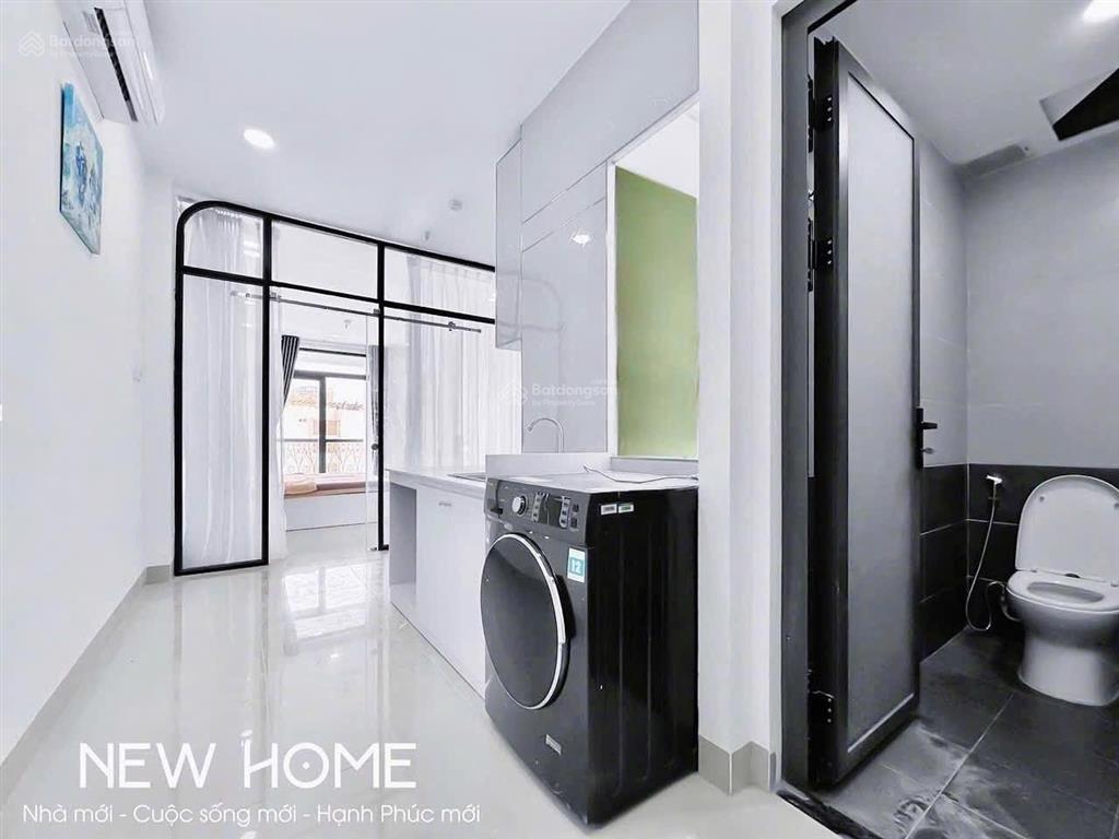 1pn gần vòng xoay lăng cha cả tân bình giáp quận phú nhuận bờ kè hoàng sa trường sa  phạm văn hai