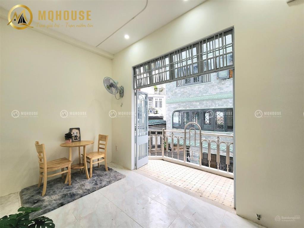 1pn ở gia đình gần vòng xoay lăng cha cả  sân bay tân sơn nhất tân bình  công viên hoàng văn thụ