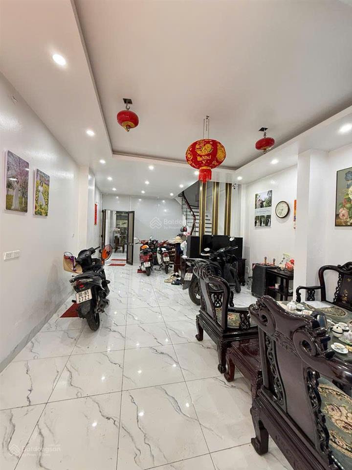 Nhà phố bạch maidiện tích 50m2 ngõ thông thoángvài bước ra phố nội thất đẹp chỉ còn 9.5 tỷ