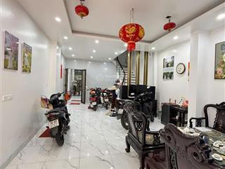 Nhà phố bạch maidiện tích 50m2 ngõ thông thoángvài bước ra phố nội thất đẹp chỉ còn 9.5 tỷ