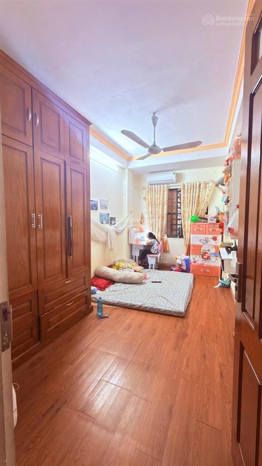 Hiếm!!!lê thanh nghị 28m2 5t 3n3wc lô góc hai mặt thoáng sđcc!!!