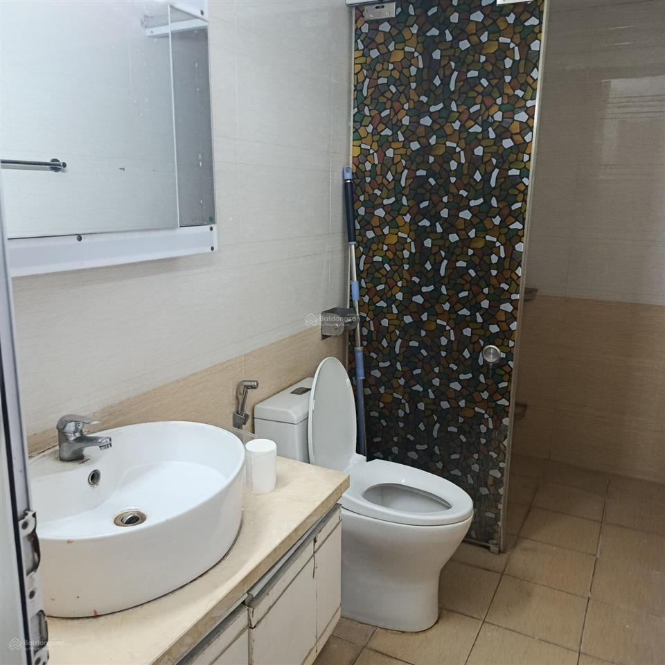 Mới ! gấp giảm sốc 200triệu! kđt đặng xá.48m2.2n1wc.sđcc.full nội thất !