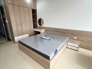 Cho thuê ccmn mới ngay mặt đường võ chí công, full đồ