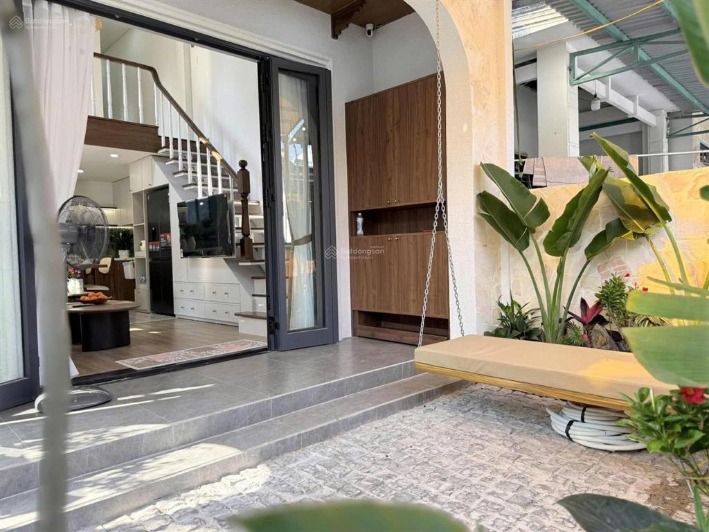 Nhà 2 mặt kiệt  thiết kế hiện đại  nguyễn phước nguyên, đà nẵng