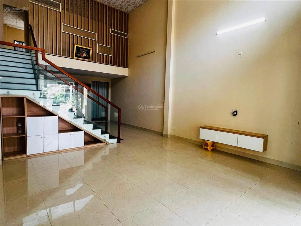 Nhà mặt tiền phú lộc 8  gần biển 400m