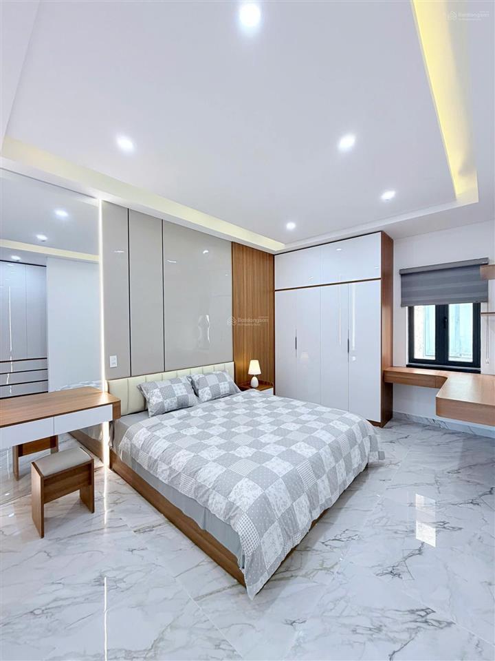 Bán nhà 4 tầng gần biển nguyễn tất thành trần bích san view biển
