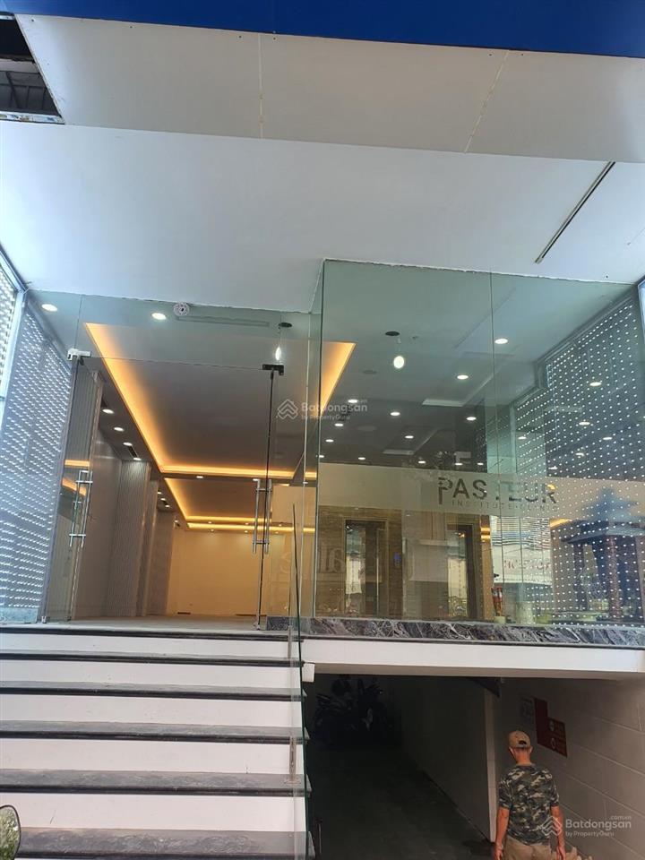 Cho thuê văn phòng tại 141 bà triệu, 42 triệu, 150m2, đẹp, nhiều tiện ích