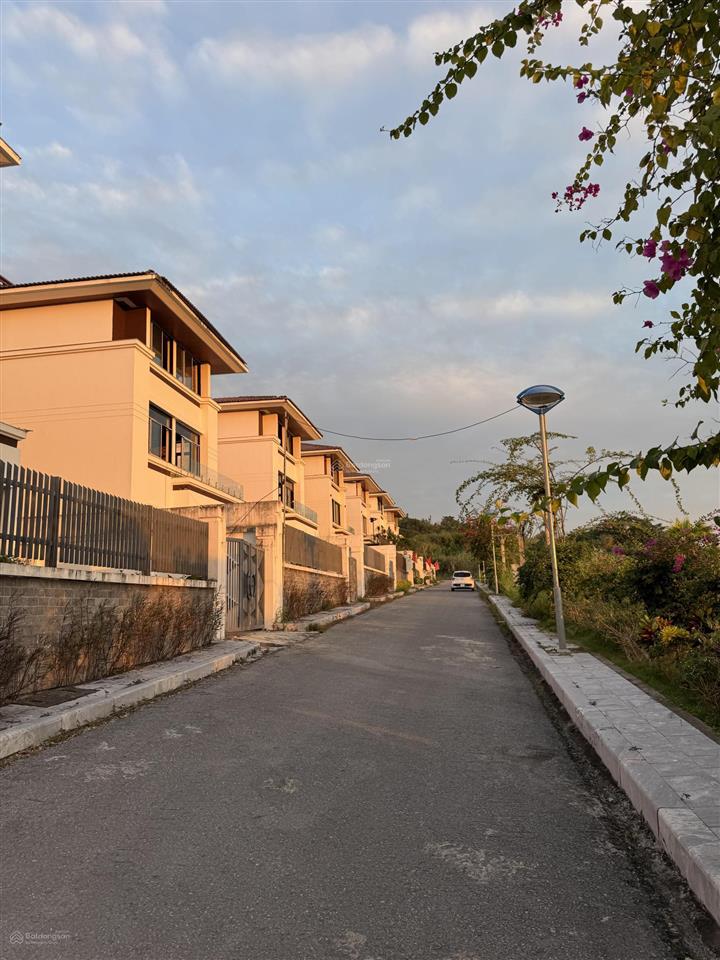 Biệt thự flc hạ long view chính diện vịnh di sản