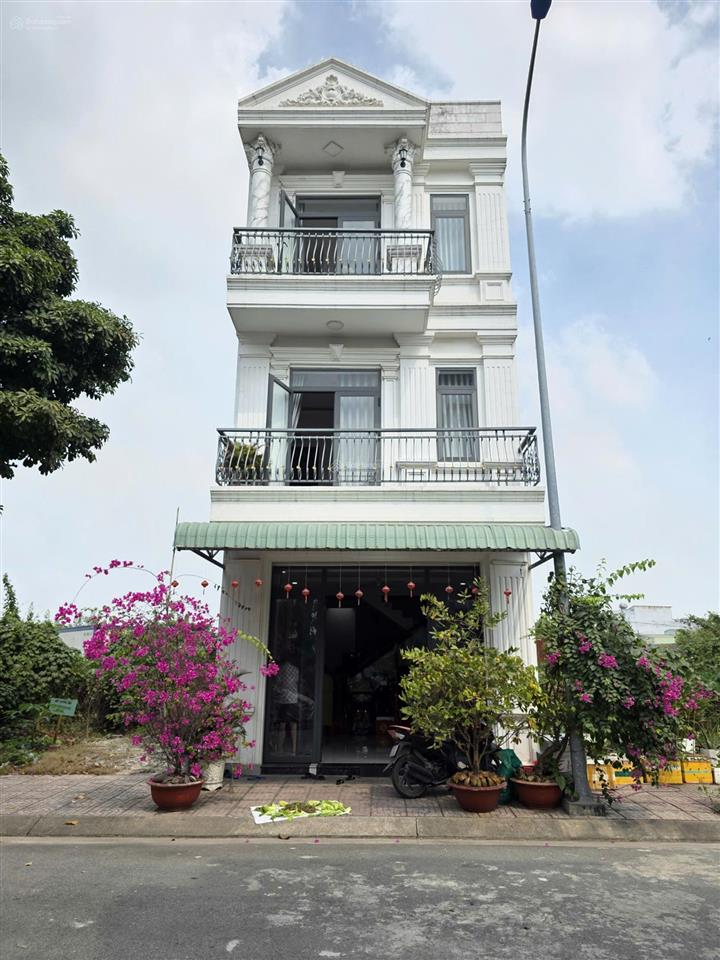 Bán nhà 1t2l 5x12m, đường d5 kdc phúc đạt p.tân đông hiệp gần vincom 550