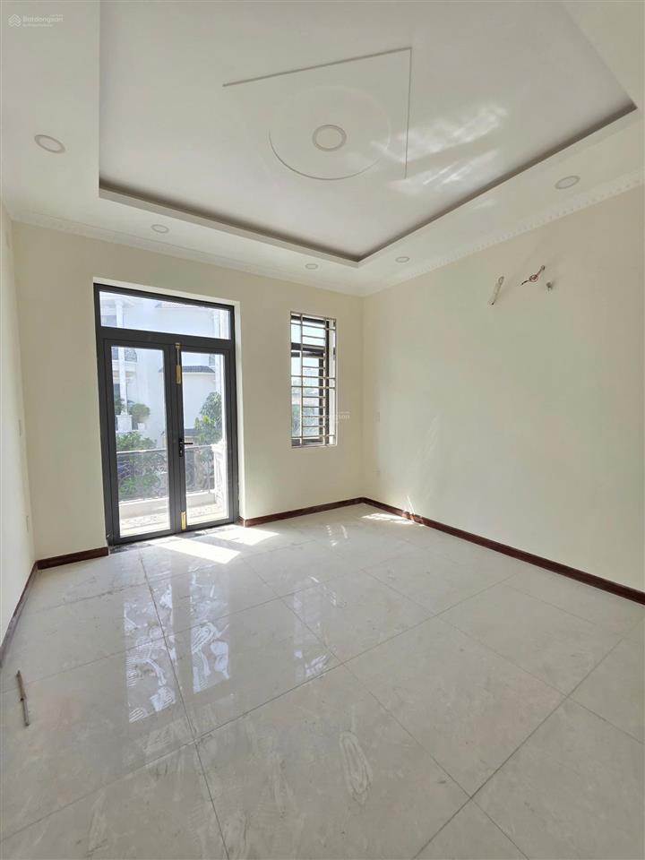 Bán nhà mới 1t2l 4x17m hoàn công, đường số 2 kdc hoàng hùng 5 p. tân đông hiệp