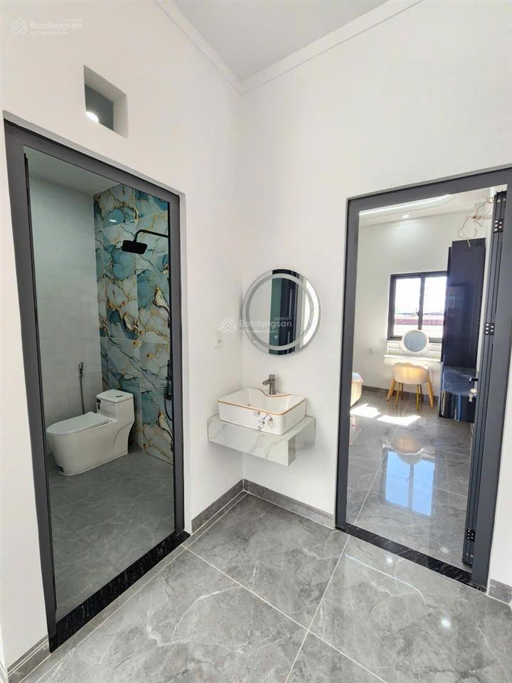 Bán nhà mới 1t2l 4x16m hoàn công, đường n1 kdc lê phong bình chuẩn 1 p. bình chuẩn, full nội thất