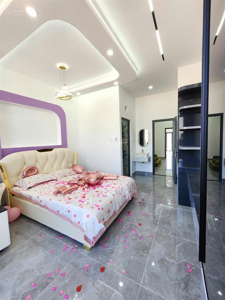 Bán nhà mới 1t2l 4x16m hoàn công, đường n1 kdc lê phong bình chuẩn 1 p. bình chuẩn, full nội thất