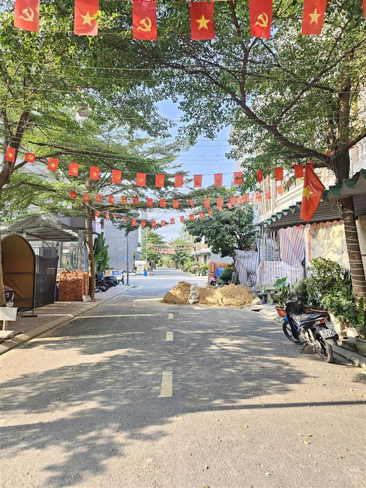 Bán đất 4x24.5m, đường d8 kdc phú huy p. bình chuẩn, thổ cư 100%