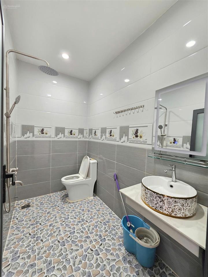 Bán nhà mới 1t 2l 4x17m, đường d1 kdc lê phong bình chuẩn 1 p. bình chuẩn, full nội thất