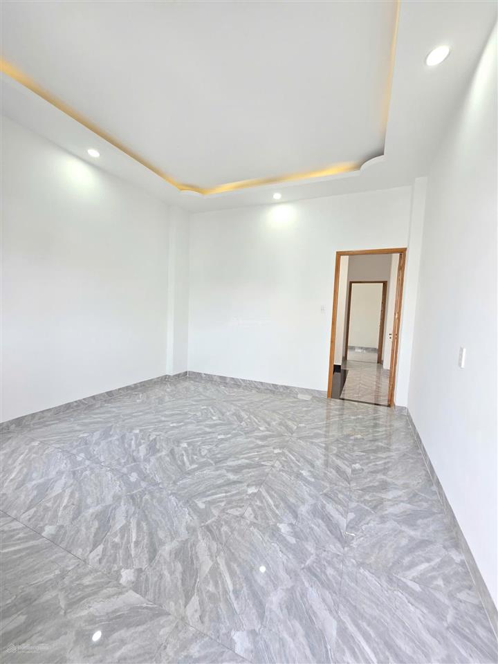 Bán nhà mới 1t 2l 4x17m, đường d1 kdc lê phong bình chuẩn 1 p. bình chuẩn, full nội thất