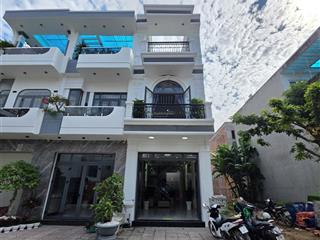 Bán nhà mới 1t 2l 4x17m, đường d1 kdc lê phong bình chuẩn 1 p. bình chuẩn, full nội thất