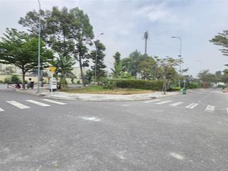 Bán lô góc kế công viên 6.514.6m, đường d2 kdc icon central p.tân đông hiệp