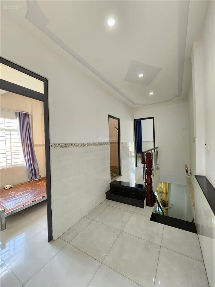 Bán nhà 1t1l 5x18m, mặt tiền đỗ tấn phong p.tân đông hiệp