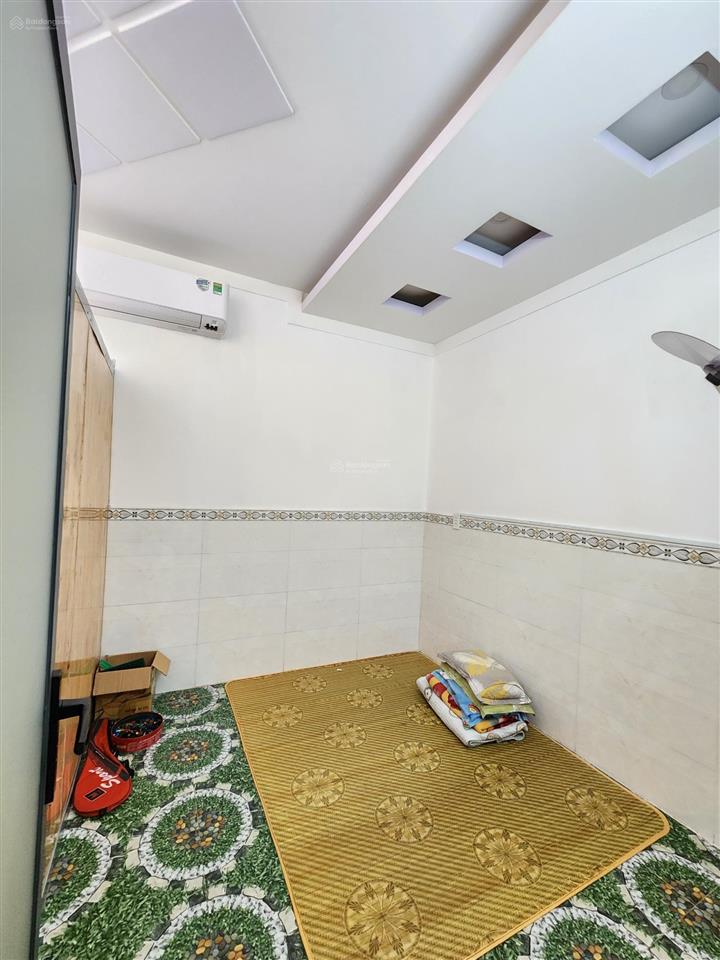 Bán nhà 1t1l 5x18m, mặt tiền đỗ tấn phong p.tân đông hiệp