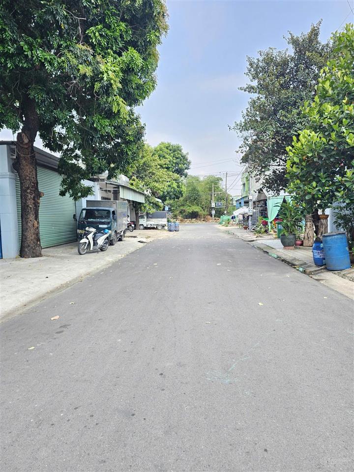 Bán đất 5x23m, đường n3 kdc đông an p.tân đông hiệp gần ttyt dĩ an