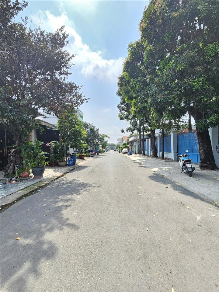 Bán đất 5x23m, đường n3 kdc đông an p.tân đông hiệp gần ttyt dĩ an