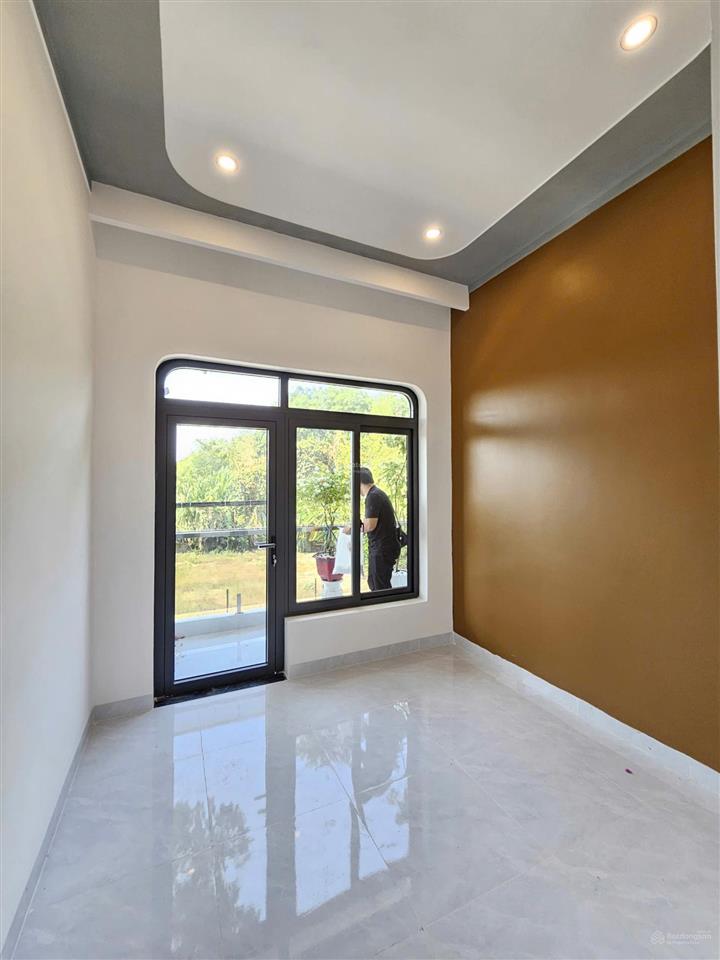 Bán nhà mới kdc 1t1l 4.2x20m hoàn công, gần đường phạm văn diêu p. biên hòa, full nội thất