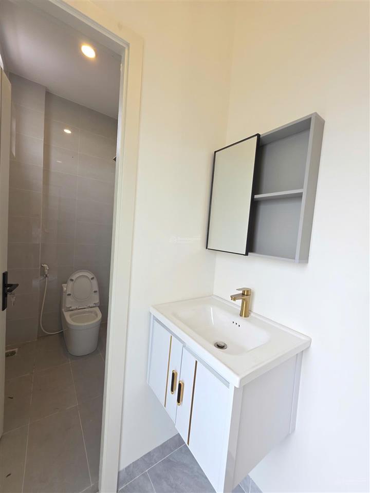 Bán nhà mới 1t2l 4.5x16m, đường n4 kdc tuấn điền phát 1 p tân hiệp, full nội thất