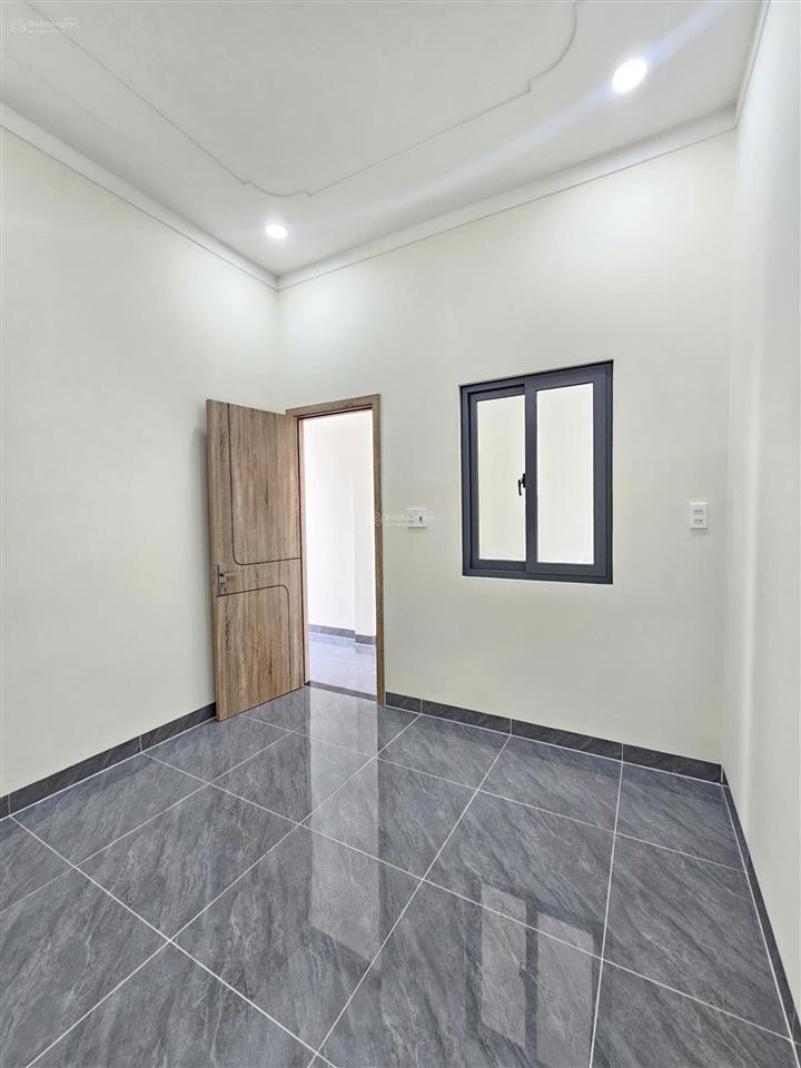 Bán nhà mới1t2l 4.5x16m, đường n4 kdc tuấn điền phát 1 p tân hiệp kế đất chợ, full nội thất