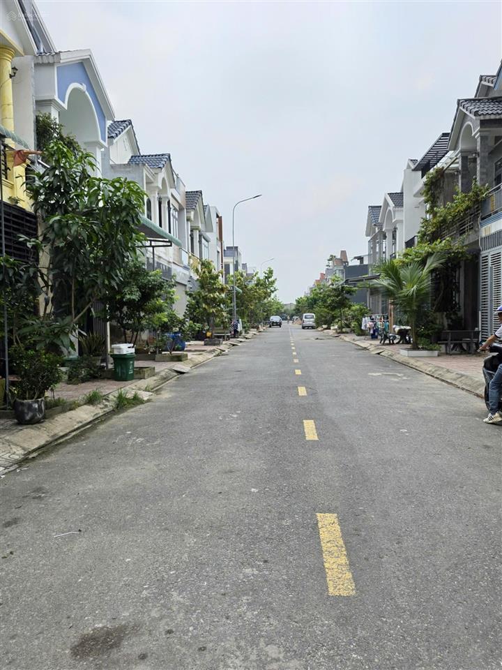Bán nhà 1t1l+tum 4x15m, đường n5 kdc phú hồng thịnh 8 p. bình chuẩn