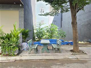 Bán đất 4x18m, đường d5 kdc phú hồng khang (giá tốt, không vướng cống, tủ điện)