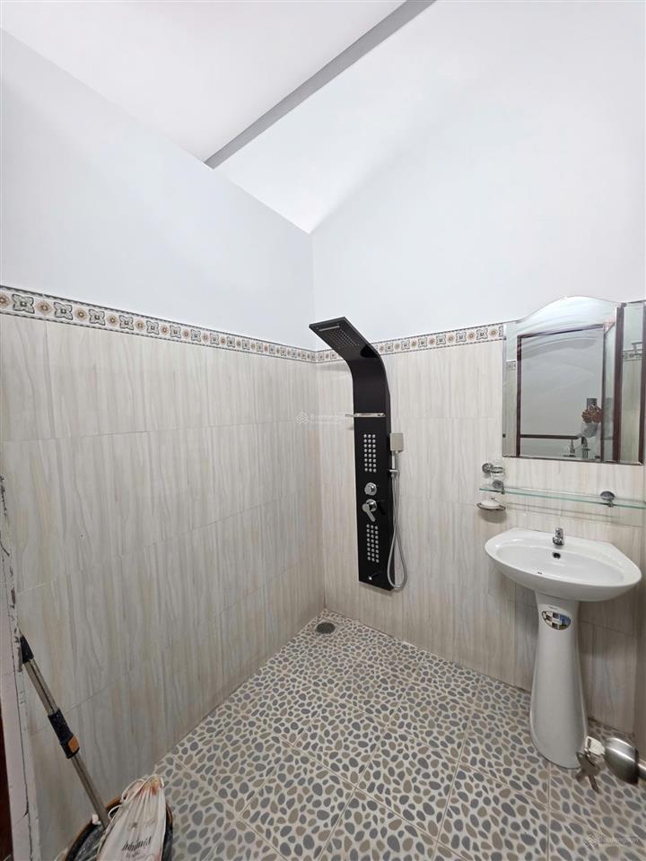 Bán nhà 1t1l 5.5x16.5m, mặt tiền thuận giao 9a gần trường cấp 1