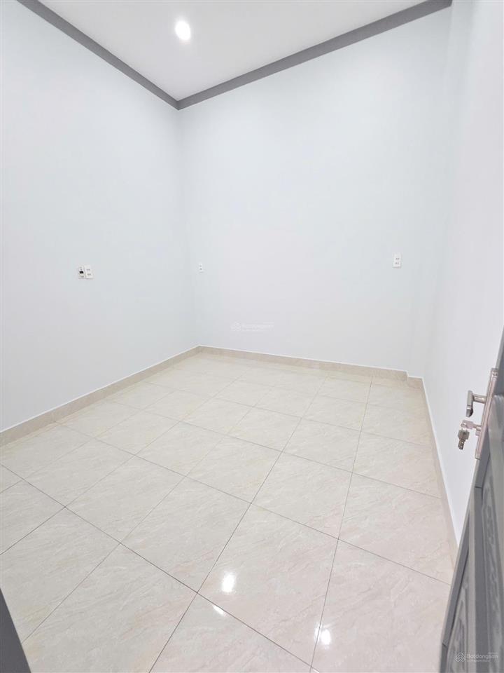 Bán nhà 1t1l 5.5x16.5m, mặt tiền thuận giao 9a gần trường cấp 1
