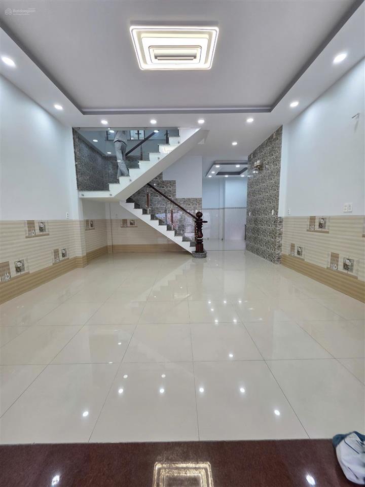 Bán nhà 1t1l 5.5x16.5m, mặt tiền thuận giao 9a gần trường cấp 1