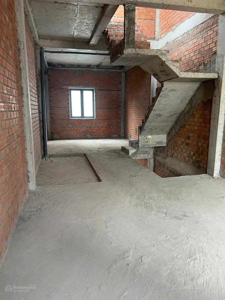 Bán nhà mới 1t 1l + tum 4x15.5m, đường d1 kdc ngọc lễ (hoàn công)