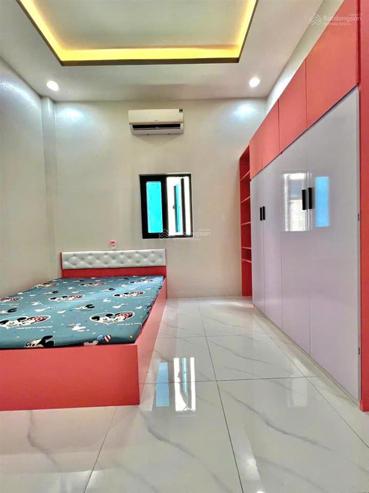 Bán nhà mới 1t2l kế công viên 5x12m, đường n2 kdc u&i full nội thất (giá rẻ, hoàn công)