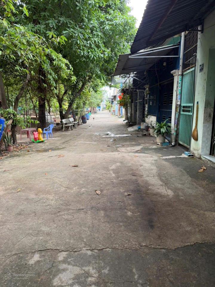 Bán nhà cấp 4 (5x16.5m), hẻm liên huyện, đang thuê 4tr/th (giá rẻ)