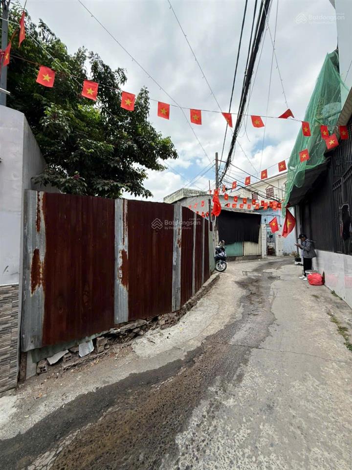 Bán lô góc 5x15m, hẻm đường số 5 gần cầu vượt linh xuân (vị trí trung tâm)